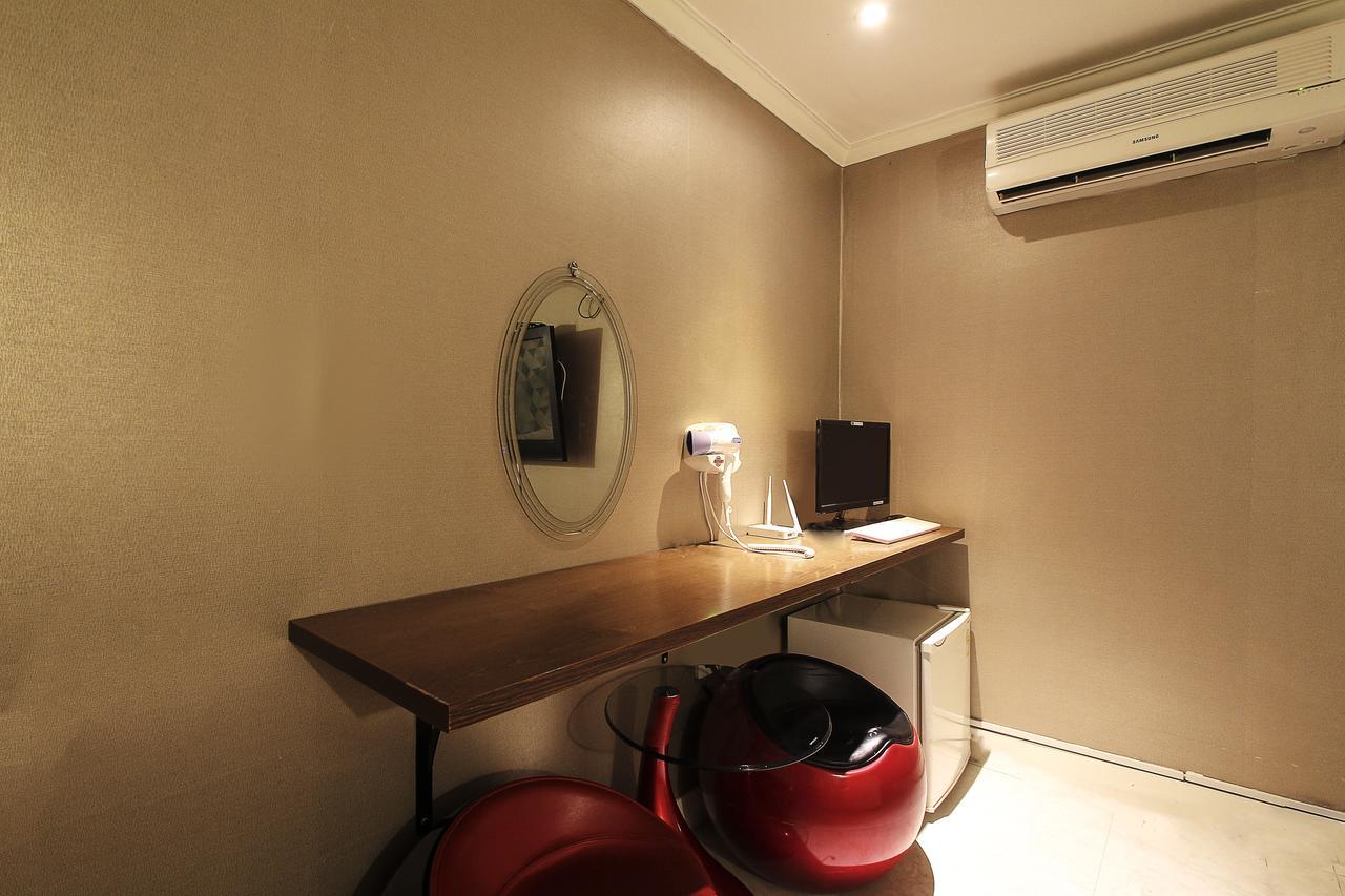 Hotel Goguma Shinchon Сеул Екстер'єр фото