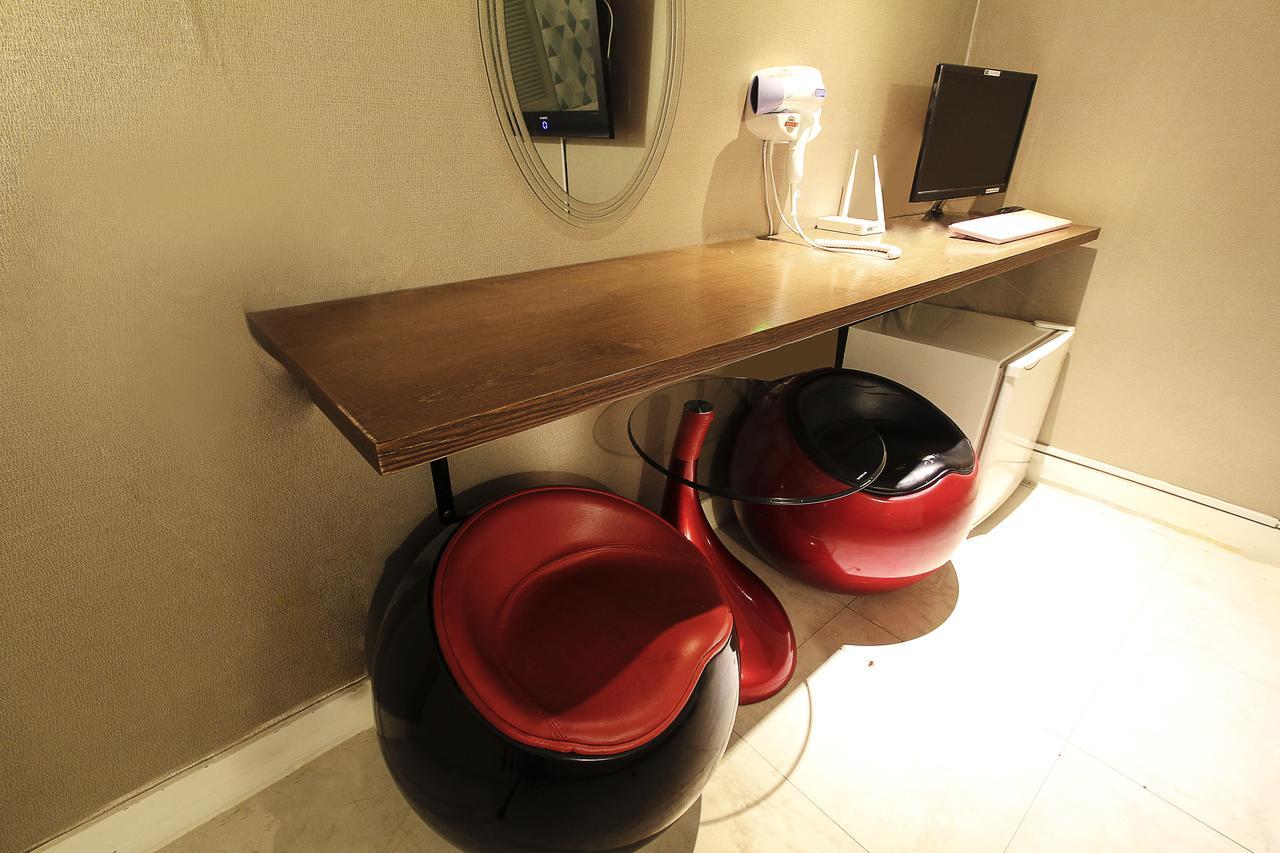 Hotel Goguma Shinchon Сеул Екстер'єр фото