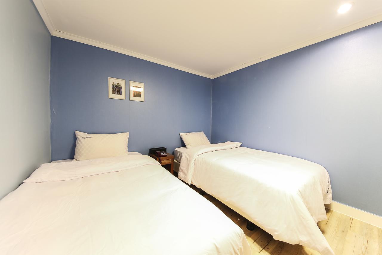 Hotel Goguma Shinchon Сеул Екстер'єр фото